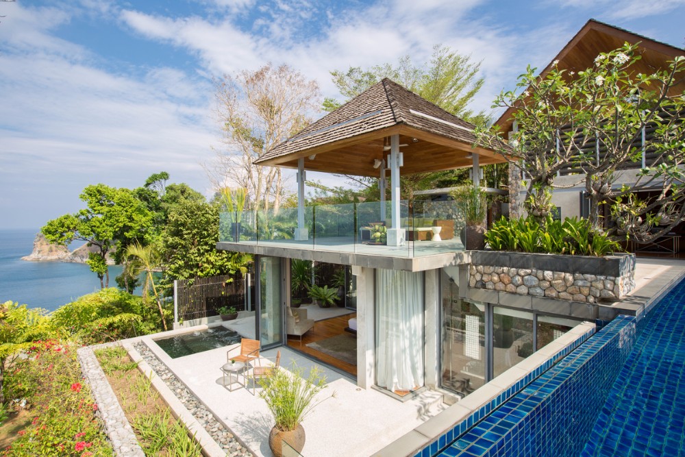Luxury oceanfront villa